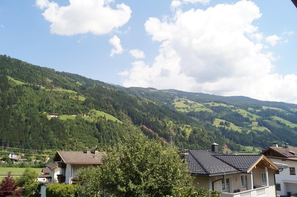 Apartment Alpin Aschau Im Zillertal Buitenkant foto