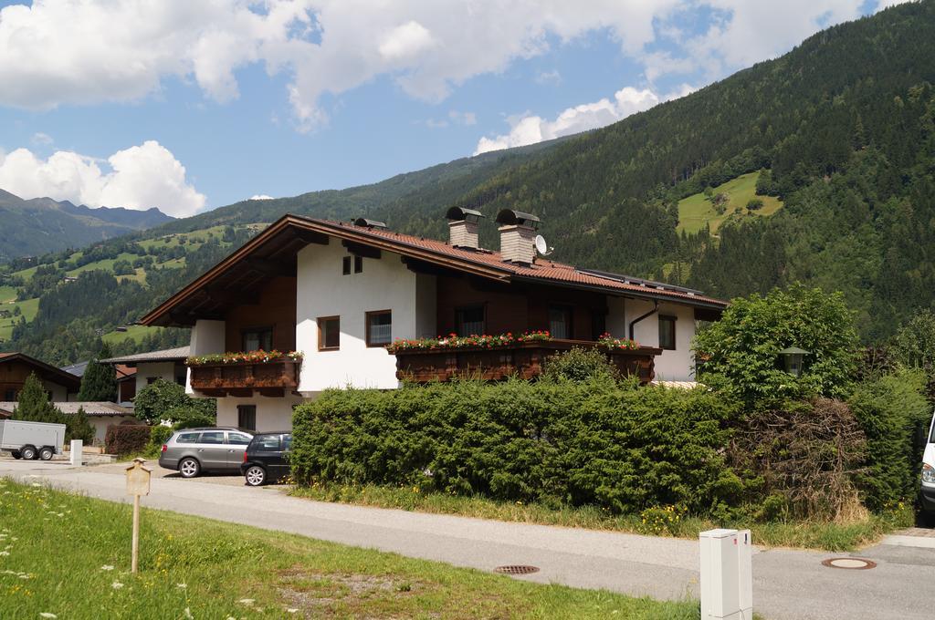 Apartment Alpin Aschau Im Zillertal Buitenkant foto